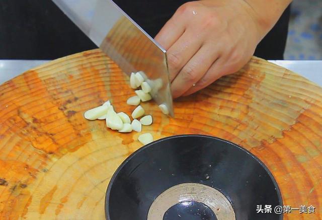 西芹的做法大全家常菜，芹菜的做法大全家常炒菜