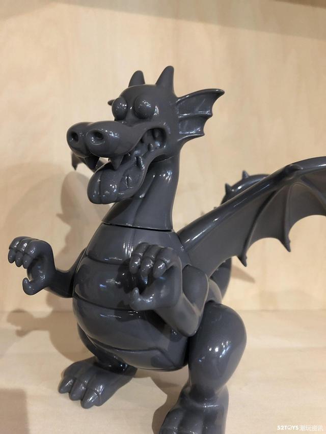 日本著名女演员松本若菜，日本艺术家山崎若菜笔下那些光怪陆离的游乐场