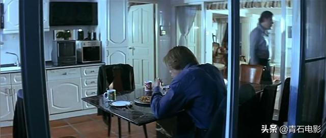 香港最新枪战大片，商场拍戏只能用一晚