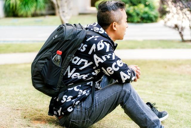 deuter双肩包，包好还是人好-DEUTER多特城市记忆双肩包