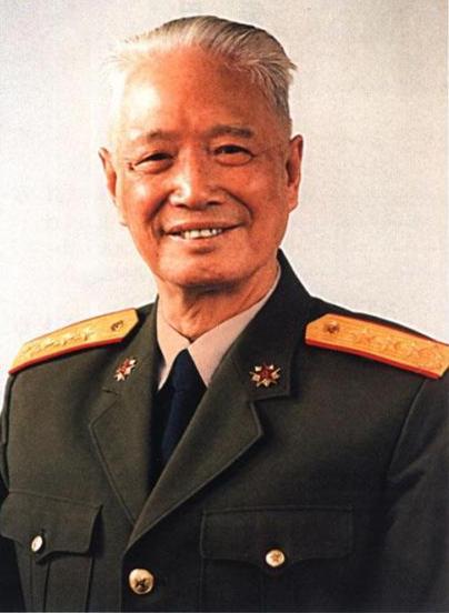 历史中的开国中将名单，他是其中的第一位副总理