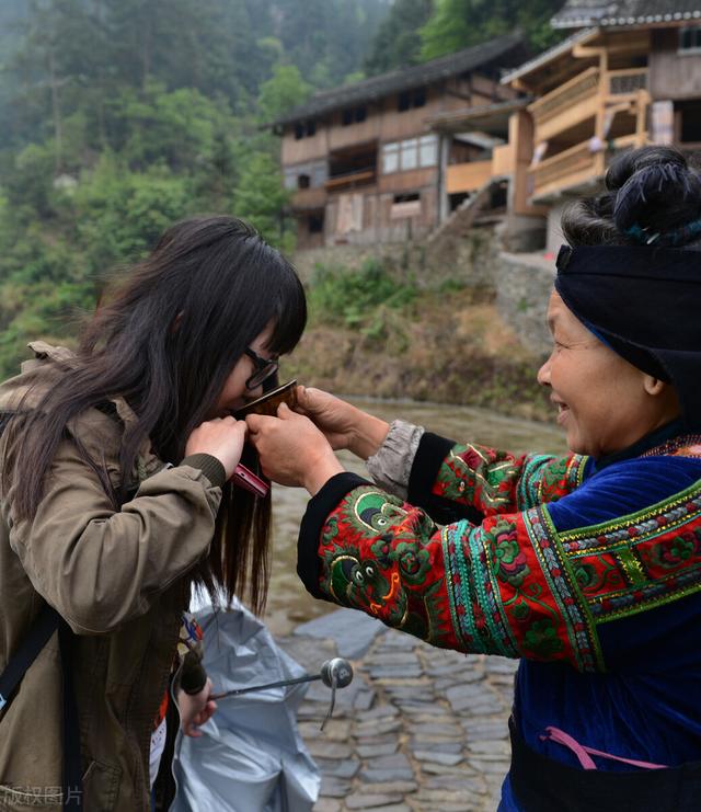 西江千户苗寨推荐吃的，苗寨喝不醉秘籍送给北京