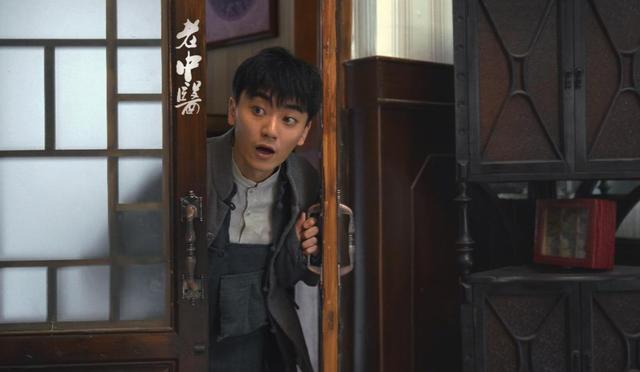 陈宝国身世曝光，陈宝国与儿子六度合作