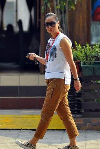 抛弃小23岁杨若兮，刘威现况（被大23岁刘威抛弃后）