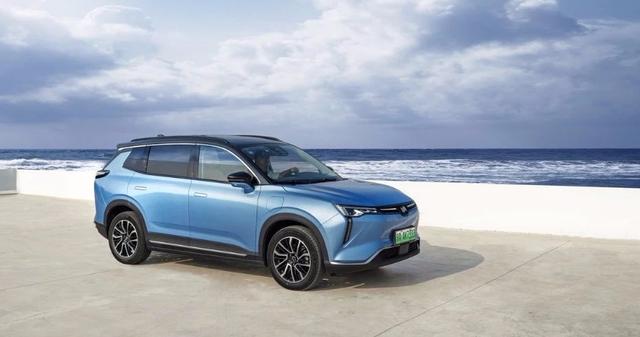 设计走向成熟 智慧内藏于心——威马W6