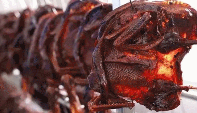 湖南常德特产正宗酱板鸭，18道工序秘制而成