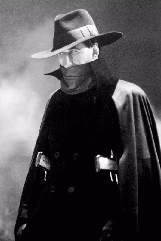 超人的内裤为何穿外面，蝙蝠侠和超人关系有多好