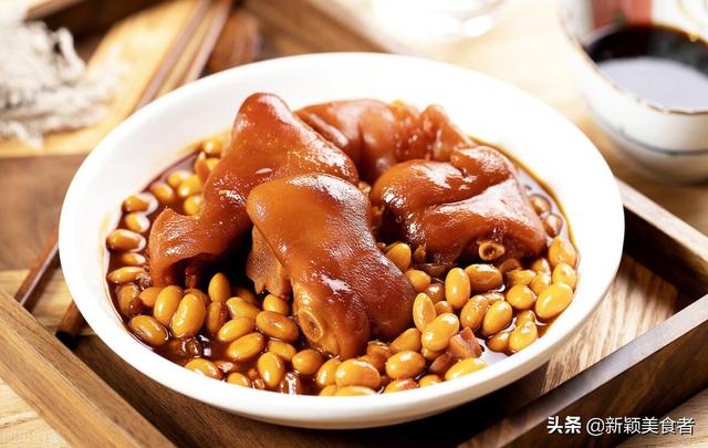 黄焖猪蹄该怎么做，原来饭店的黄焖猪蹄都是这样做的