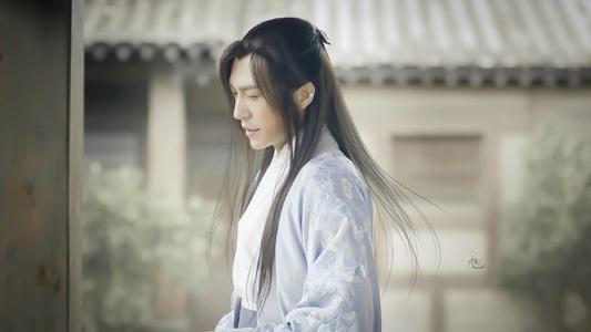 盘点那些年靳东演过的影视剧，靳东主演的4部“谍战剧”