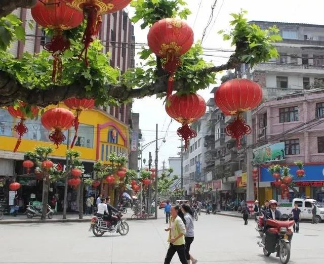 关于芦山的介绍，大话芦山话让你回味无穷