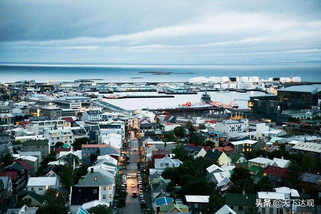 冰岛的地理位置以及邻国，北大西洋中的一个岛国