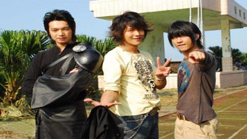 t1m鬼步舞背景音乐，鬼步舞是不是都有几种