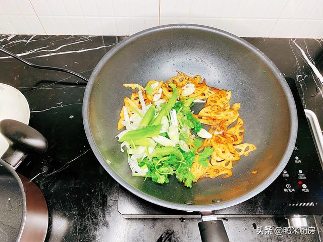 莲藕怎么炒才好吃，莲藕怎么炒来吃最好吃