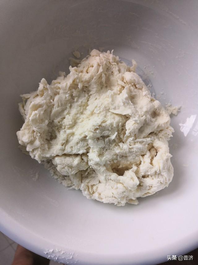 千层馒头的做法，郑州老面千层馒头的做法（教你做千层艾草馒头）