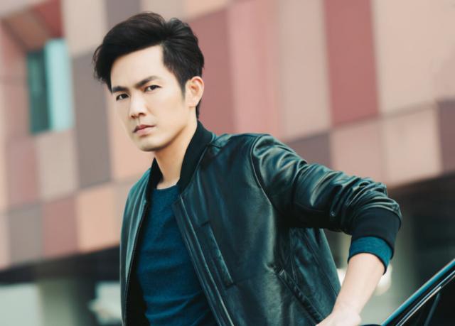 钟汉良结婚了没有，钟汉良有没有老婆（疑女方净身出户女儿归小蛙）