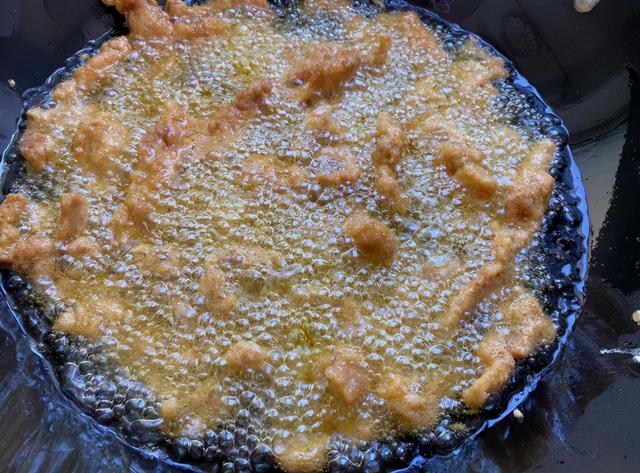 炸酥肉用什么肉，炸酥肉时关键是这2步（炸酥肉放什么好吃）