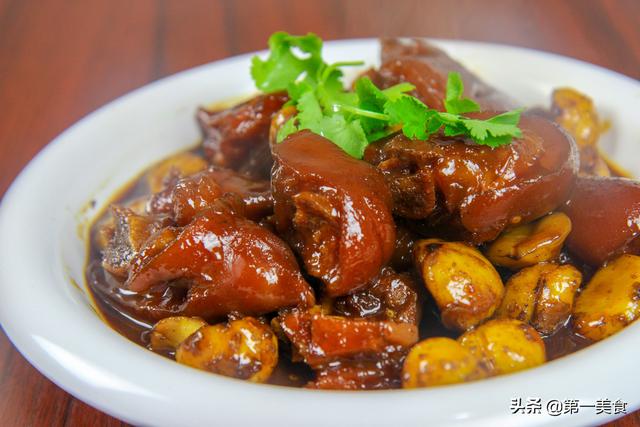 猪蹄的20种做法，猪蹄跟它一块吃最补