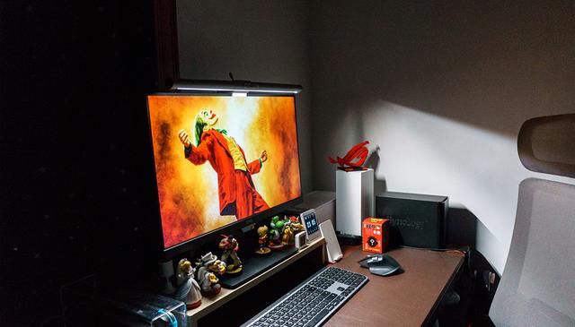 yeelight屏幕灯和小米灯，只是小米显示器挂灯的升级