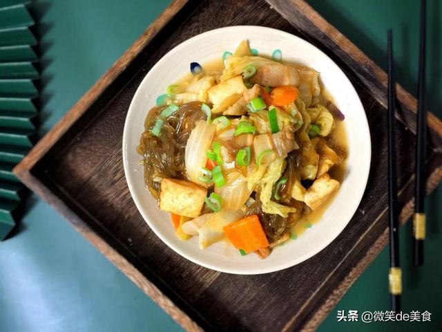 东北干白菜炖豆腐的做法，记得多放这2样，比放肉还美味