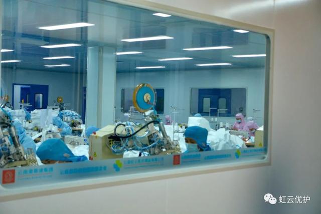 10万级无尘车间，10万级无尘车间是什么标准（莞企打造业内首个按GMP标准建设的十万级无尘车间）