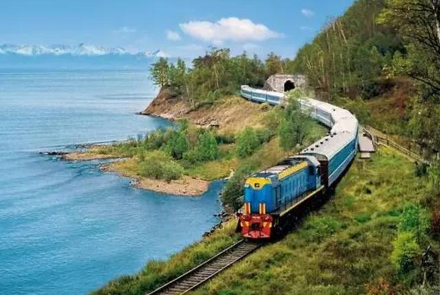 世界上最小陨石坑直径，俄一陨石坑钻石储量全球够用3000年