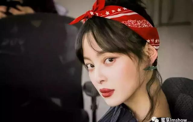 小众轻奢饰品大全，越美丽——IDee倾慕系列闪钻戒指婚礼饰品小众轻奢配饰