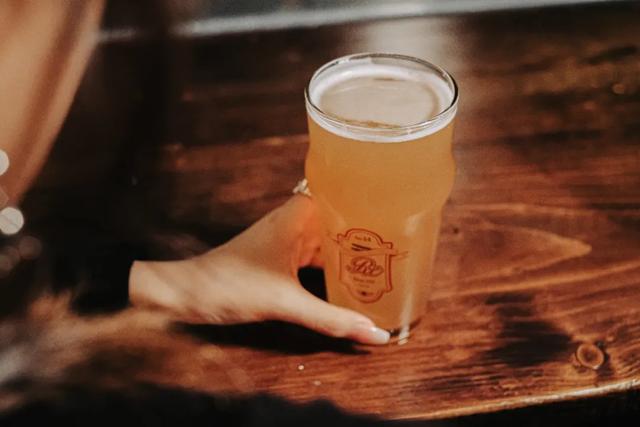 土溪镇特色餐饮有哪些品种，洛溪新开社区餐吧