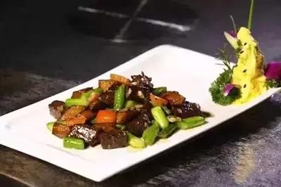 50道经典粤菜做法，16道新派粤菜手法创新