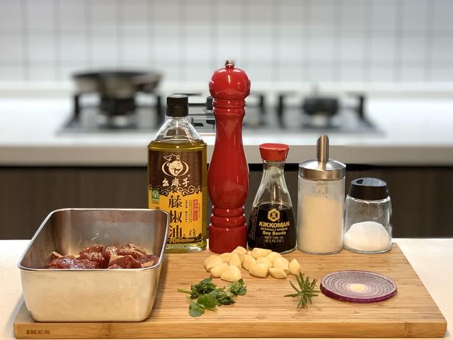 黑椒金蒜牛肉粒，金蒜牛肉粒比补药营养