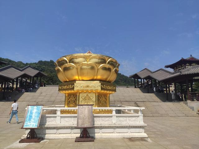 江西东林大佛旅游讲解，高48米全身贴金的东林大佛