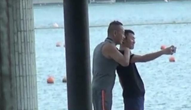 至今未婚的 林保怡，55岁林保怡与阳光型男用餐