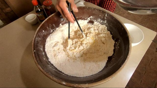 在家自制油条面粉怎么做，普通面粉做油条