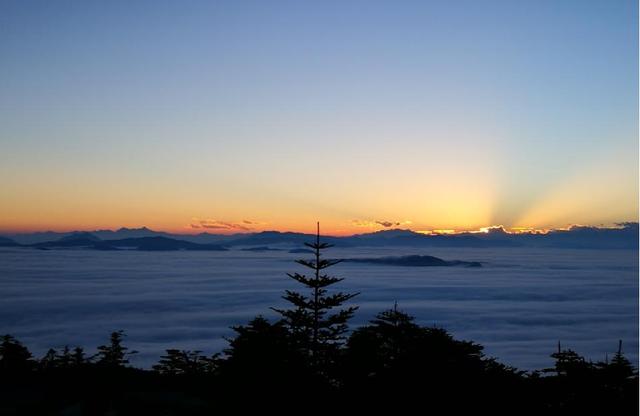 四川峨眉山介绍，中国四大佛教名山之一——峨眉山