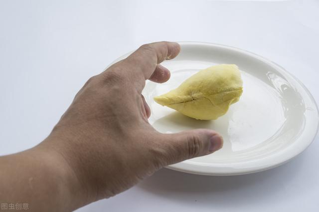 榴莲为什么这么贵，为什么榴莲一直这么贵（明明榴莲树上长有很多榴莲）