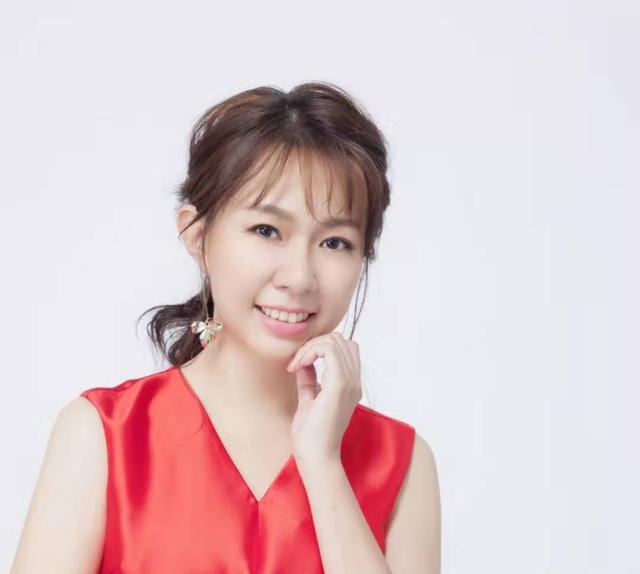 39岁卓依婷近况曝光，5岁出道17岁退出歌坛