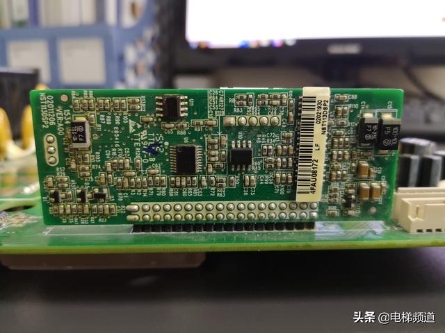 变频器各部件的作用，详细讲解变频器主要元器件的性能及作用