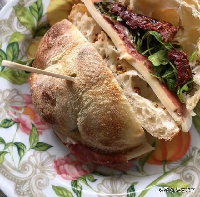 最好吃的意大利面包，来一份纯正的西式早餐