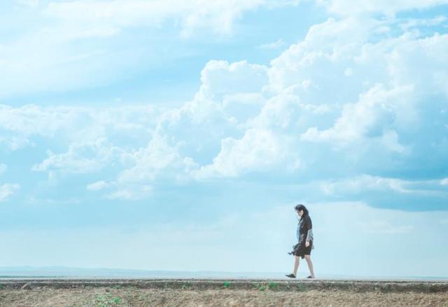 女人到中年会有这三种表现，一个中年女人身上有这几个迹象