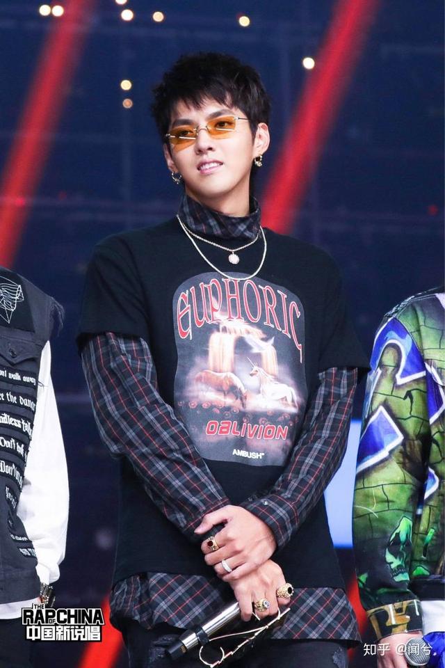 ambush官网，日本潮牌ambush官网（造型简约时尚又不失高级质感）