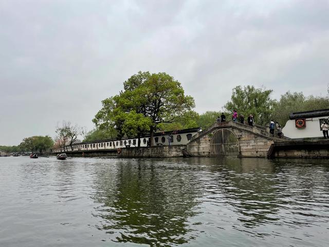 绍兴一日游攻略，绍兴市区一日游攻略（金秋游绍兴）