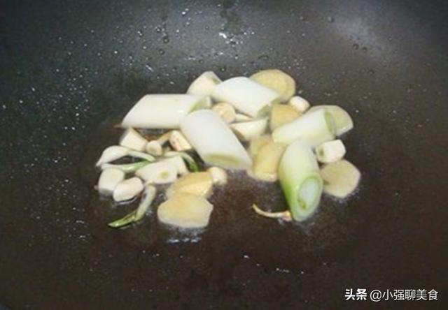 正宗酸菜鱼的做法川味，鱼肉少刺滑爽汤汁辣爽下饭