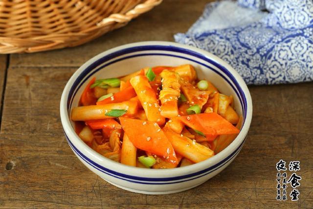 韩国炒年糕怎么做，韩国炒年糕制作方法（教你做韩式炒年糕）