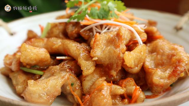 东北正宗锅包肉这个碗汁儿不能少，东北名菜锅包肉