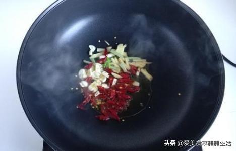 红萝卜羊肉的正宗做法，这才是胡萝卜和羊肉最绝的做法