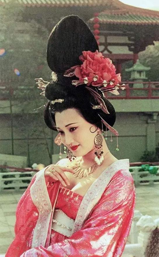 北影04届九大校花，北影33年校花回顾