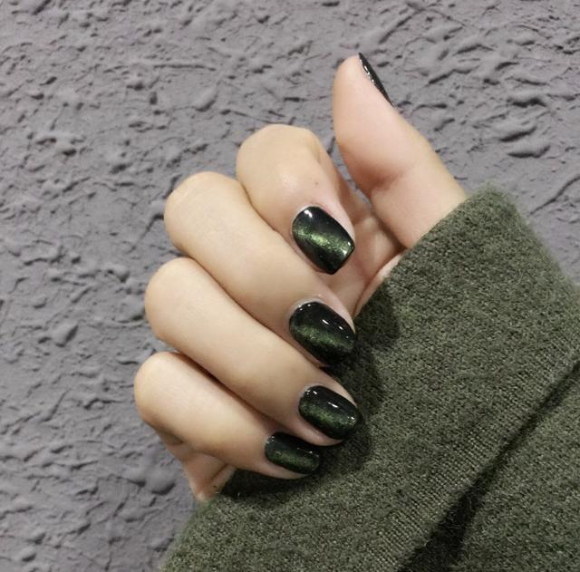 自然的猫眼美甲，超闪的猫眼美甲，美爆了！