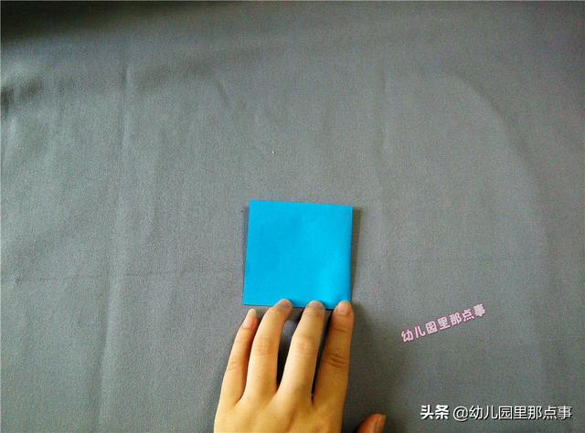 折纸气球兔子的做法图解，幼儿园亲子手工折纸DIY之兔子气球