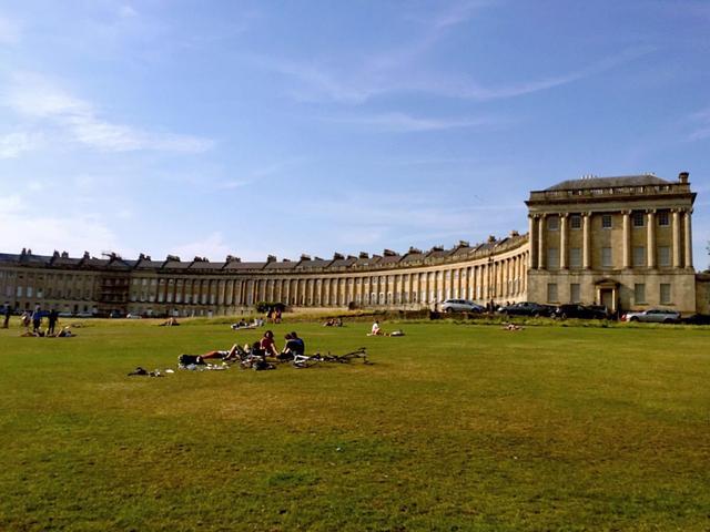 英国最著名的浪漫主义建筑，也是英国浪漫主义建筑的代表作品