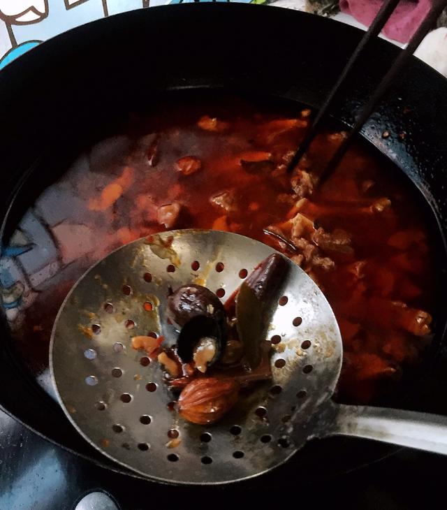 正宗襄阳牛肉面配方，美食做法——襄阳牛肉面