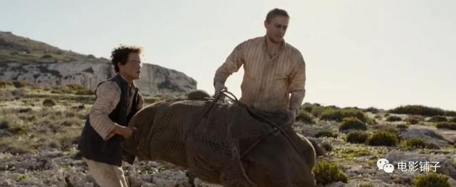 肖申克的救赎原型，现实版肖申克的救赎（肖申克的救赎是不是真实故事改编）